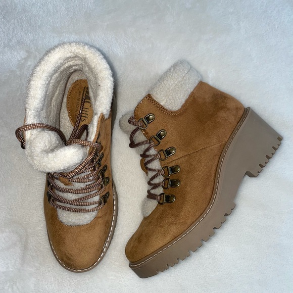 Cliff by White Mountain lace up booties - Picture 4 of 4